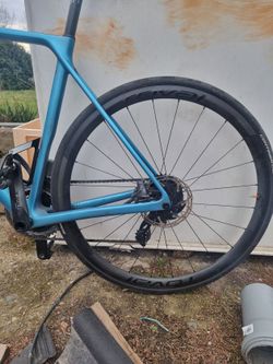 Roval alpinist clx disc custom