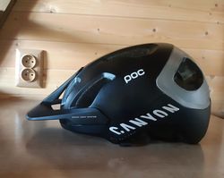 POC AXION SPIN URANIUM BLACK 55-58