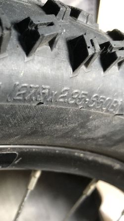 Plaste Schwalbe 27,5 x 2,35 Tough Tom