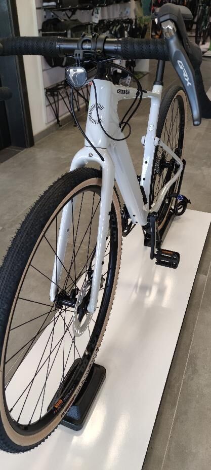 Prodám CANNONDALE Topstone Carbon 2 (inzerát platí do smazání)