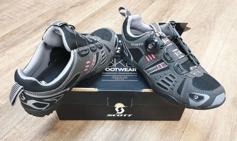 SCOTT Trail BOA Lady – pohodlné dámské cyklistické tretry, velikost 37 - NOVÉ