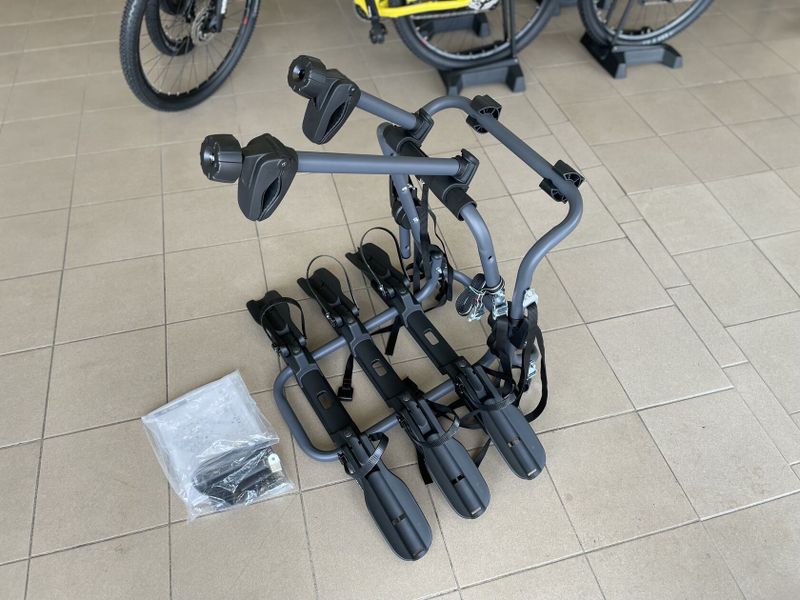 Univerzální sklopný zadní nosič Peruzzo Pure Instinct pro 3 kola