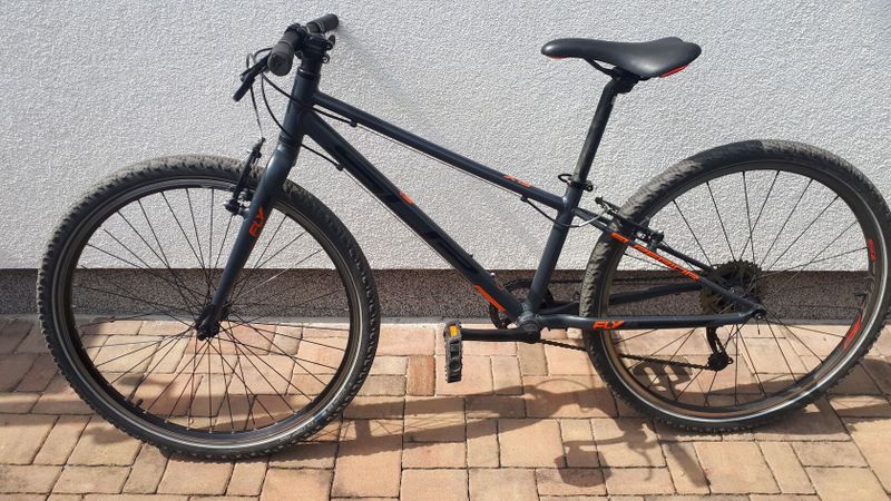 Prodám ultralehké dětské kolo Superior FLY 26“