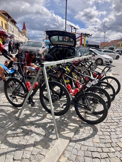 Stojan na kola Cycle Parking pro 7 -12 kol