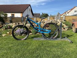 Sjezdové kolo YT industries