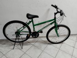 Starší renovované jízdní kolo dětské 24"