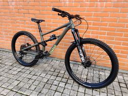 Prodám kolo Specialized Status 140 2022 - mullet, jako nové!