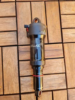 Rockshox deluxe deluxe select RT