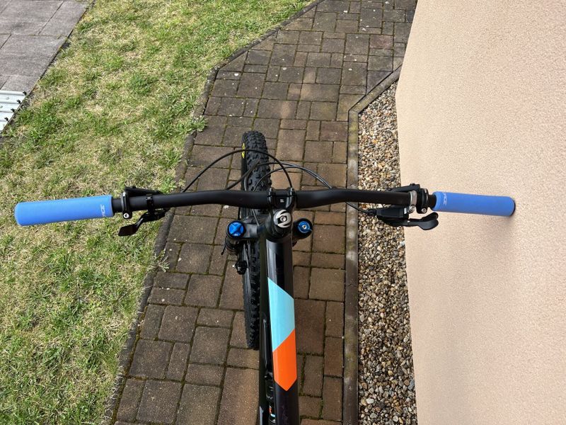 Prodám Cannondale Jekyll 4