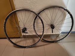 Extra lehka UST kola Shimano XTR - 985