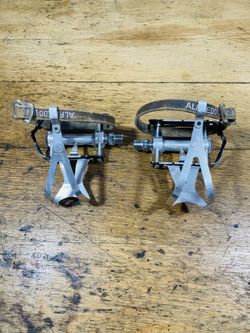 Pedály Campagnolo Superleggera s klipsnami