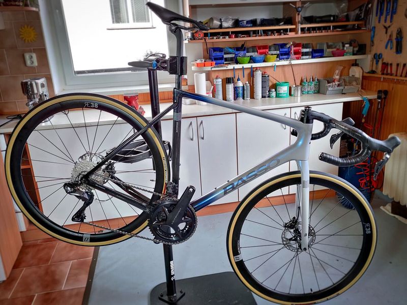 BASSO Diamante disc, fade opal white, Shimano Ultegra Di2, 52/36, 11-34, size 56, 2023