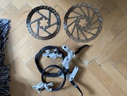 Hydraulické brzdy Avid Juicy 3 + kotouče