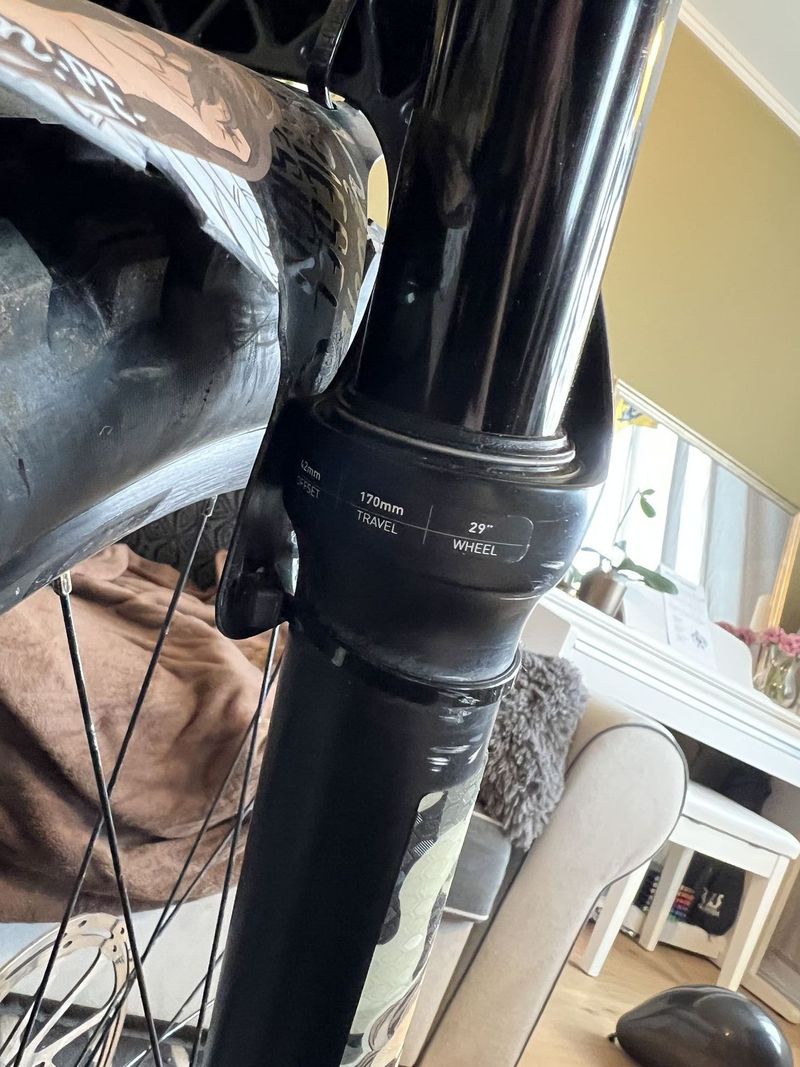 RockShox Yari RC | 170mm | 29” | BOOST