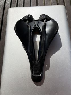 Cyklistické sedlo unisex Most LYNX NS CARBON černé