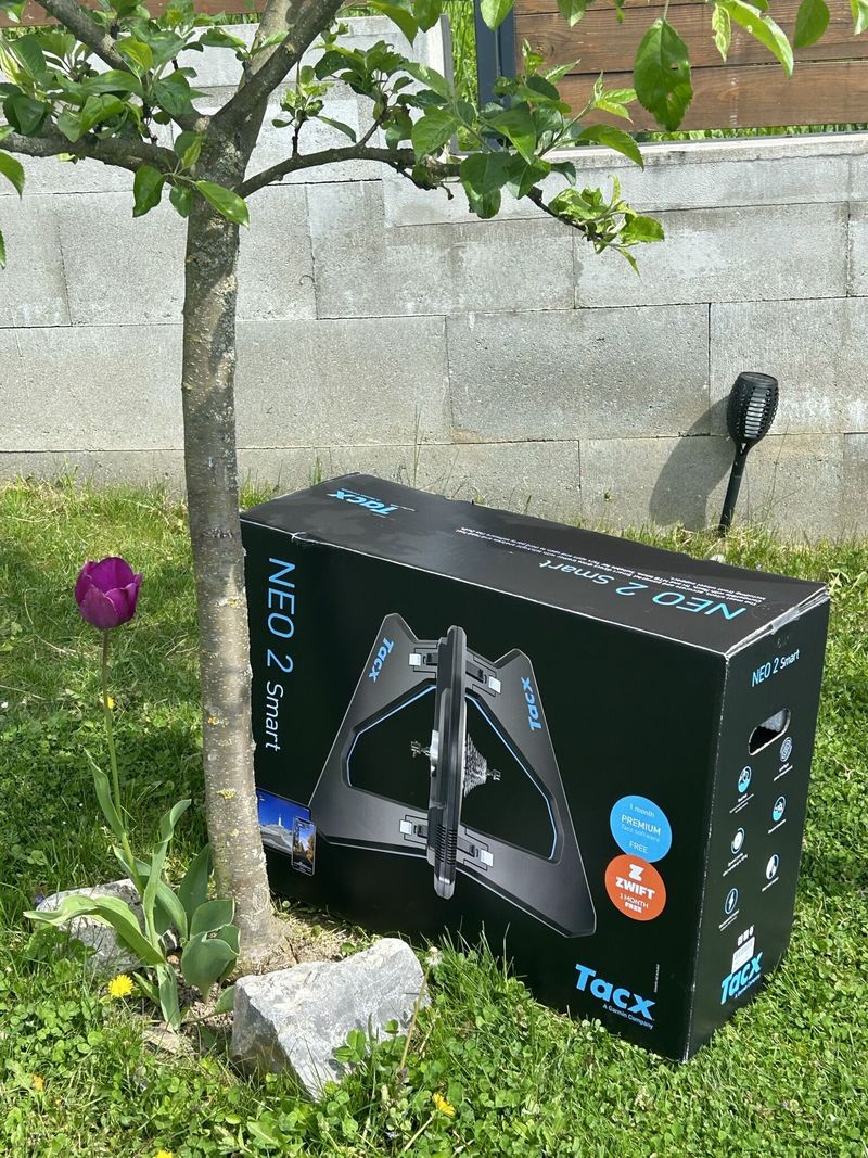 Cyklistický trenažer NEO 2 smart Tacx
