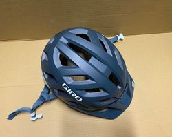 Cyklistická helma Giro Radix 21 Top Stav