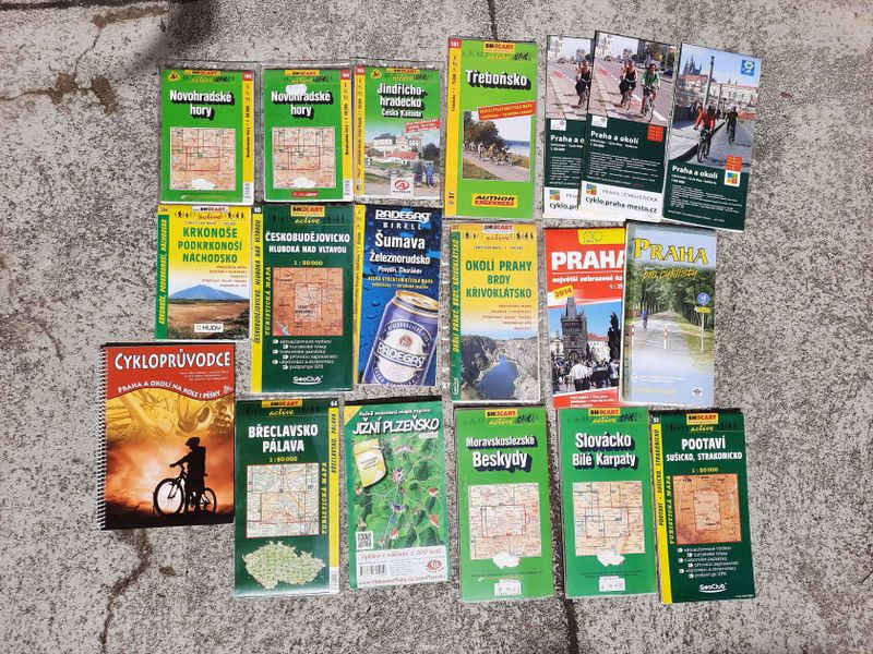 Cyklomapy (roky cca 2010-2020) - zachovalé - ber vše nebo nic :)