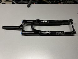 téměř nová odpružená vidlice FOX F34SC 110 mm 29"