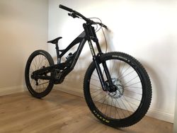 YT Industries Tues