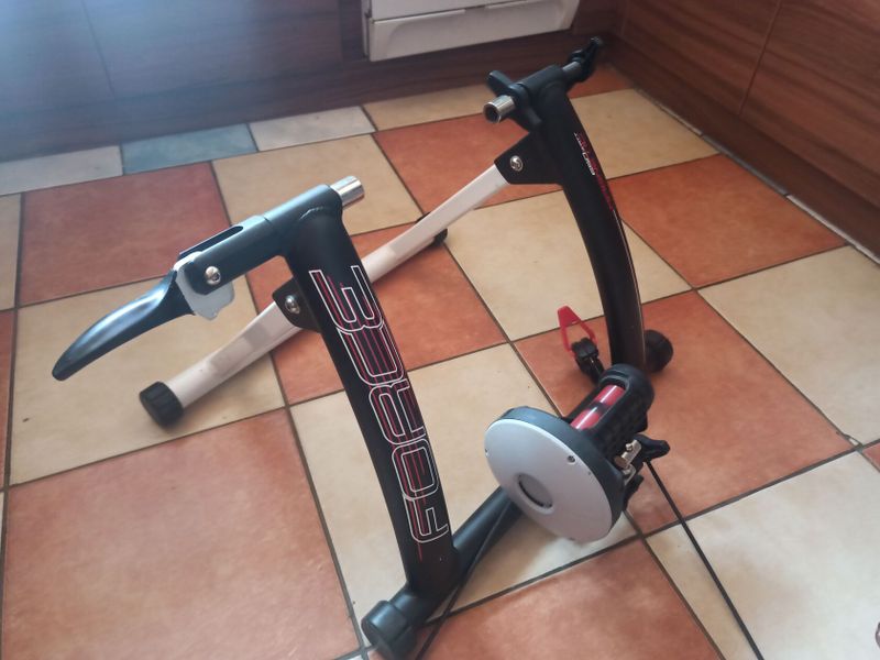 Prodám cyklotrenažér 