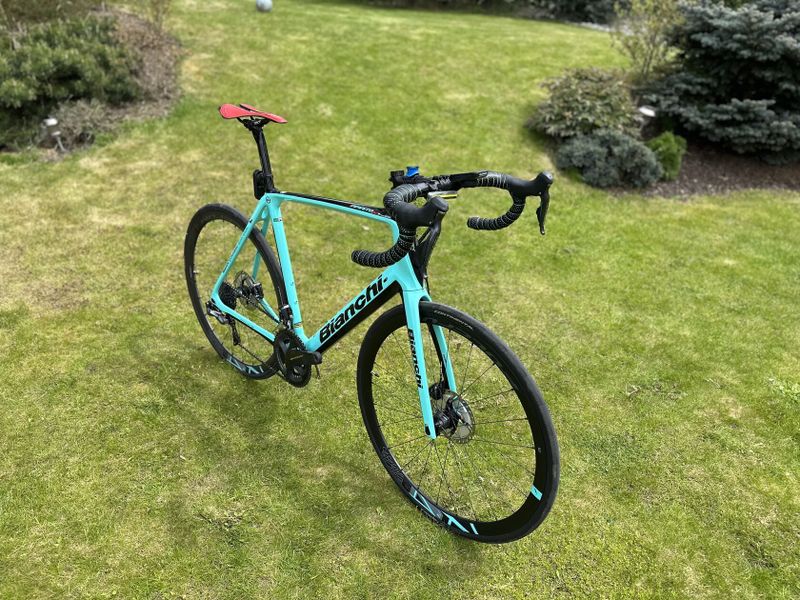 Bianchi Infinito CV na elektrické ultegra DI2 velikost 61