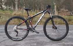 juniorské kolo 27.5" Scud Deore 1x10 XCR Air 15"