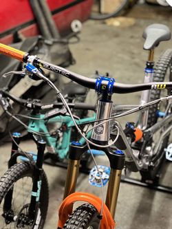 COMMNECAL Clash 2022 XL custom