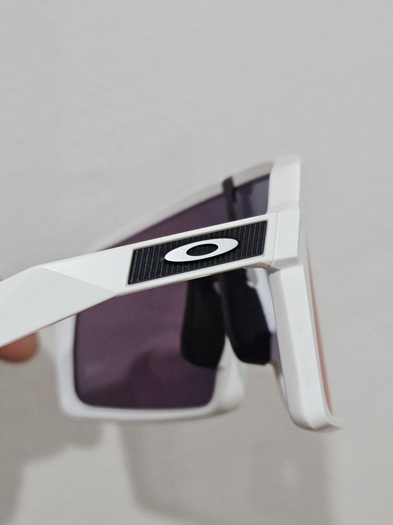 Oakley Sutro White Prizm Road