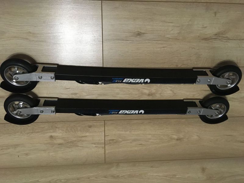 Kolečkové lyže VEXA 63FW Flex Composite Skate