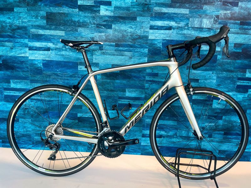 Merida SCULTURA 5000 carbon - L - 56 cm pro postavu 182 -188 cm