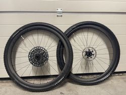 Karbonová gravel kola Specialized Roval Terra CL