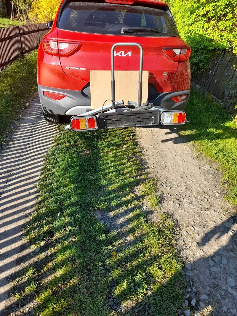 přívěsný nosič za auto na 2 kola