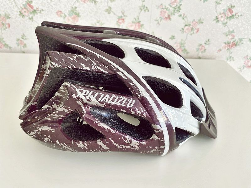 Cyklistická helma Specialized Propero M