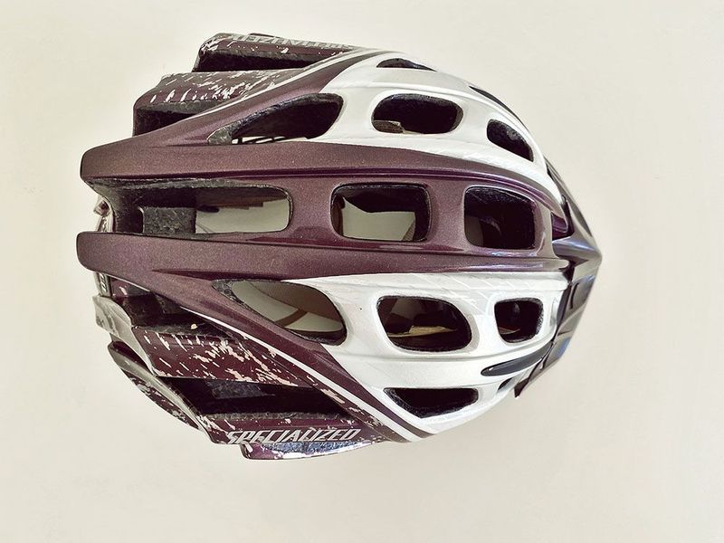 Cyklistická helma Specialized Propero M