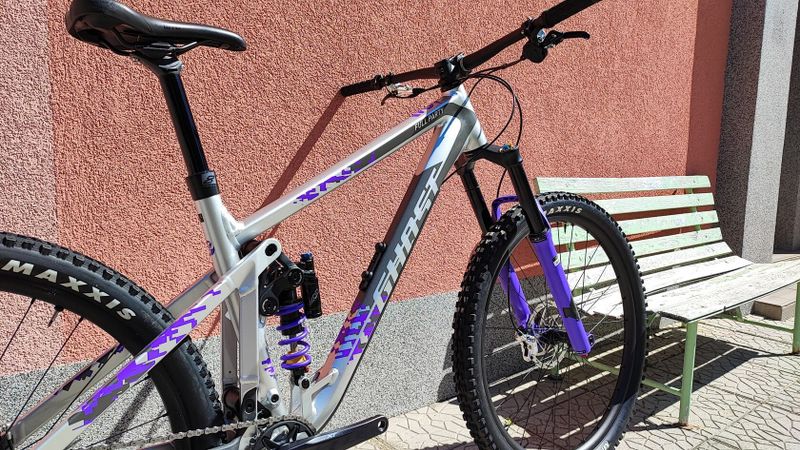 Ghost full party trail
