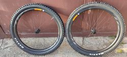 Karbon zapletená kola Giant TRX 27.5"