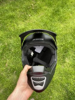 661 RESET HELMA CONTOUR velikost L