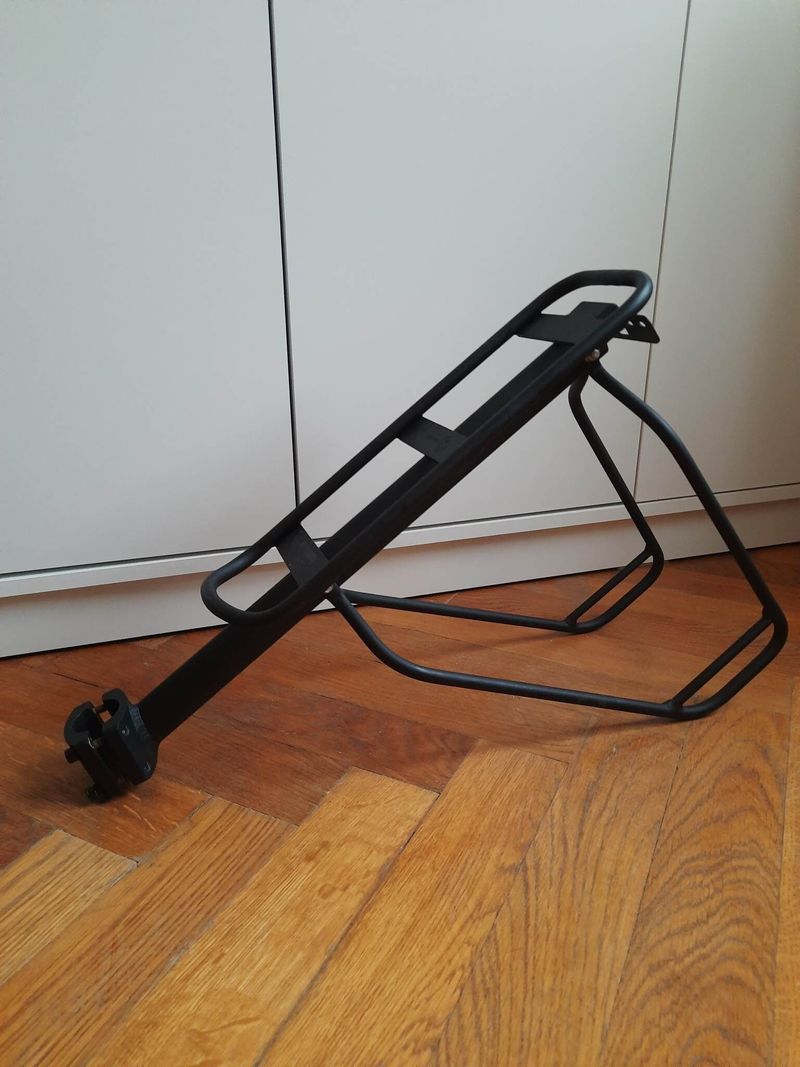 Nosič BTWIN na sedlovku