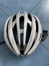 Cyklistická přilba Giro Aeon