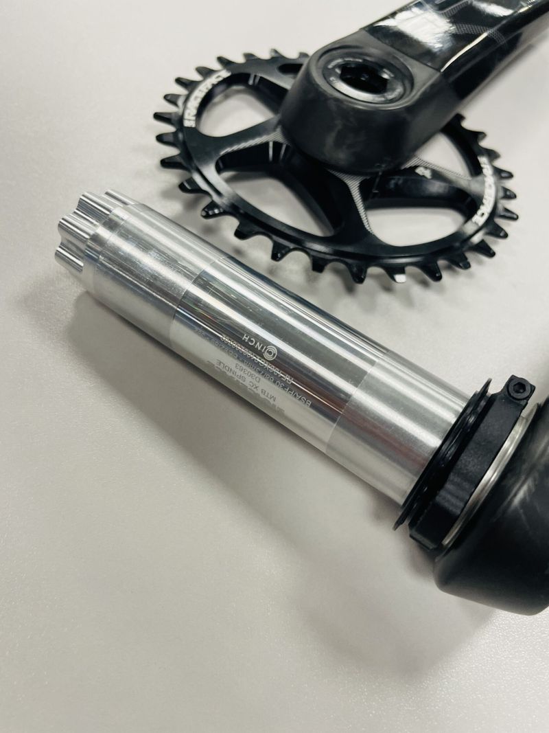 MTB kliky Race Face Next-R carbon