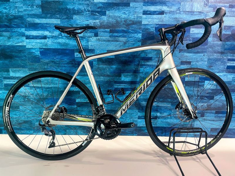 Merida SCULTURA 5000 carbon DISC- L - 56 cm pro postavy 182 - 188 cm