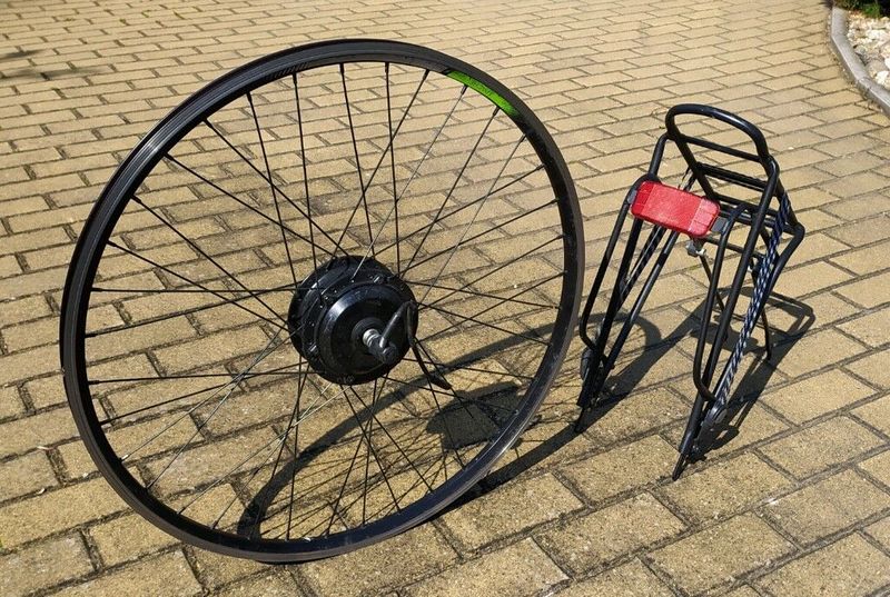 Krosové dámské kolo + kolo pro přestavbu na elektrokolo