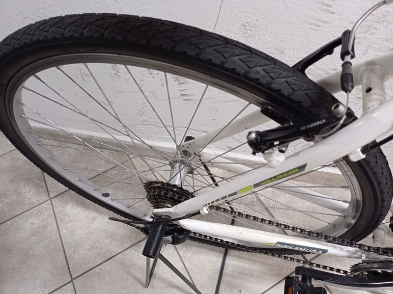 Starší renovované jízdní kolo krosové - trekingové pánské 28" Nakamura Highlander