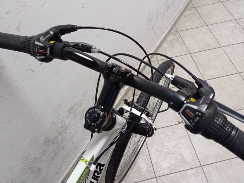 Starší renovované jízdní kolo krosové - trekingové pánské 28" Nakamura Highlander