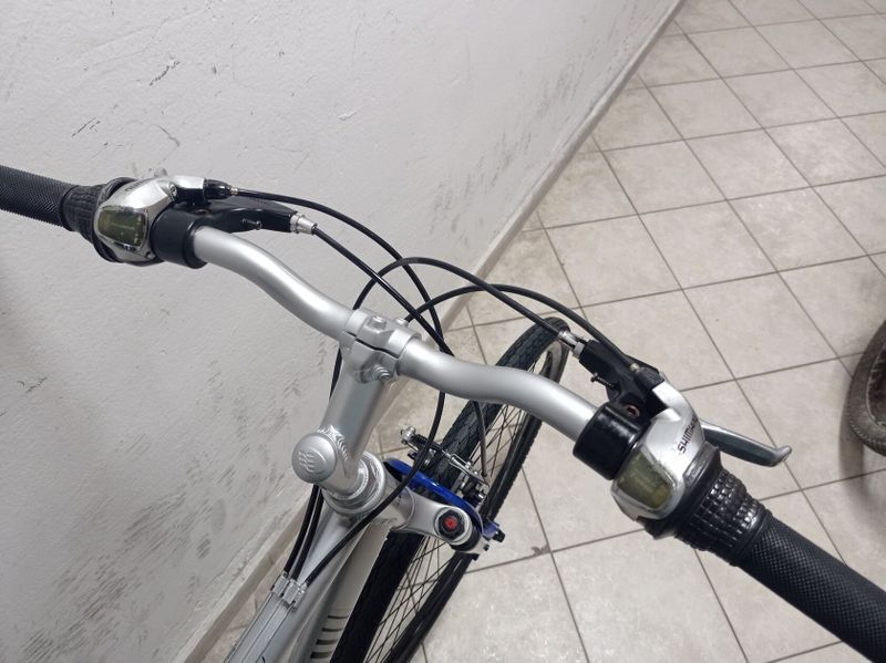 Starší renovované jízdní kolo krosové - trekingové pánské 28" Orce