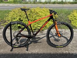 Zákazková stavba Nový KTM Myroon Exonic 2023 Custom 29"