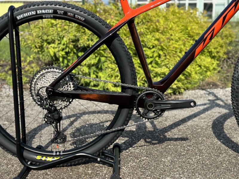 Zákazková stavba Nový KTM Myroon Exonic 2023 Custom 29"