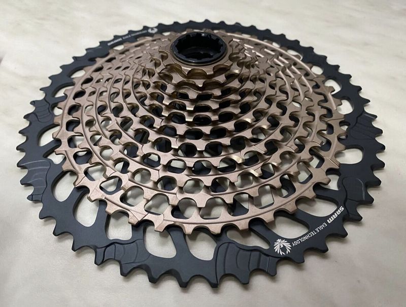 NOVÉ - Elektronické řazení Sram Eagle X01 AXS (brzdy XTR)
