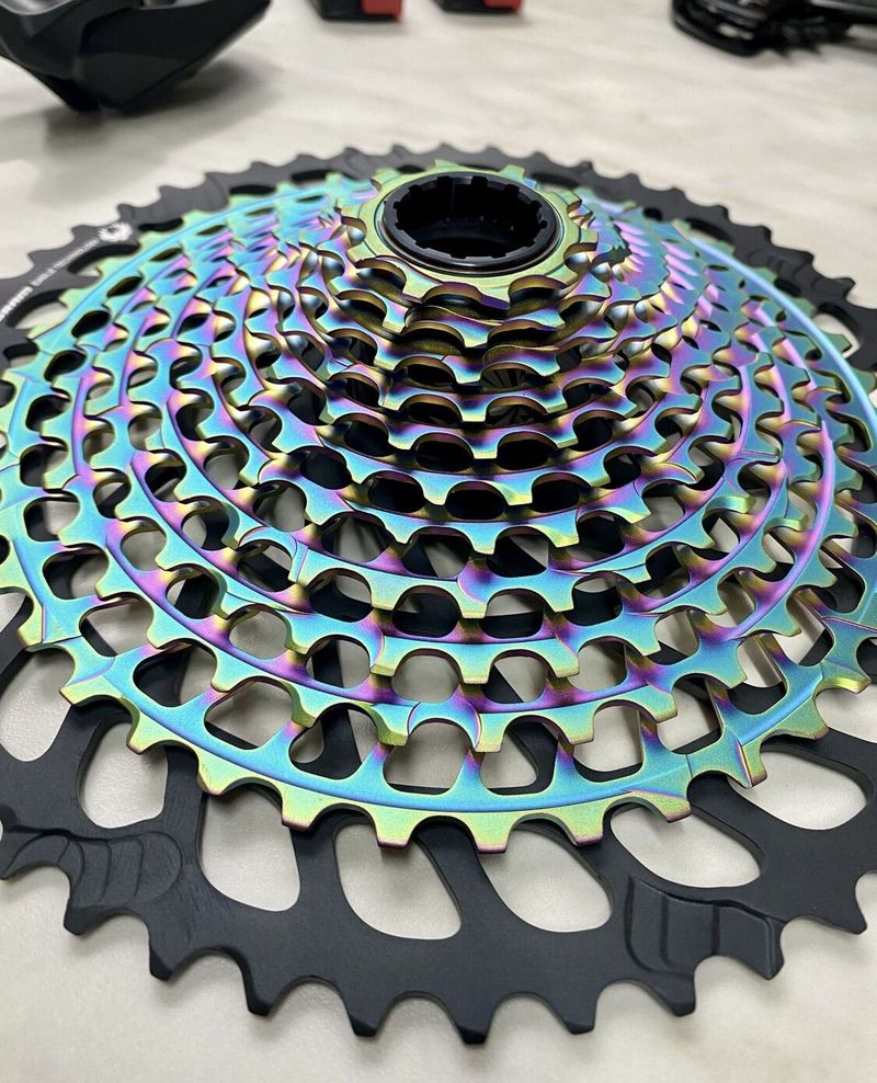 NOVÉ - Elektronické řazení Sram Eagle X01 AXS (brzdy XTR)